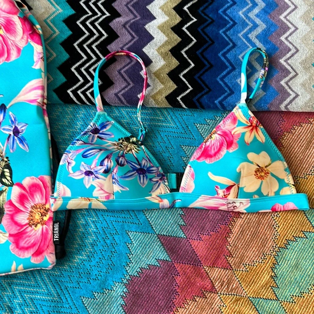 Triangl Scuba Neoprene Floral Triangle Bikini Top - Picture 2 of 6